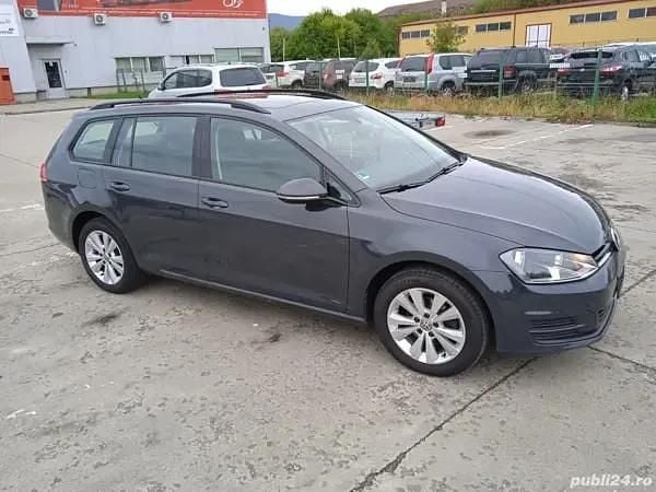 Rosu Utilizat 2014 VW Golf VII Break | 6.900 EUR (Scump) - Imagine 1/4