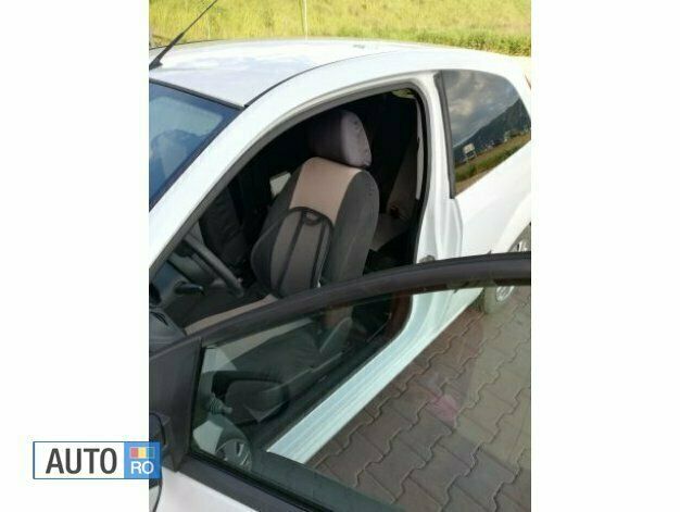 Second-hand Ford Fiesta 50 CP (36 kW) 2007 Alb Hatchback