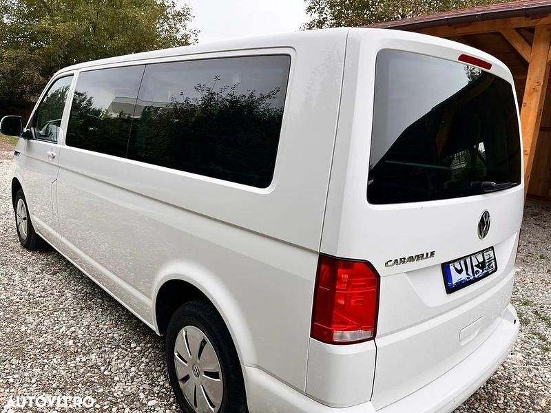 Second-hand VW Caravelle Comfortline 150 CP (110 kW) 2021 Culoarealb Monovolum