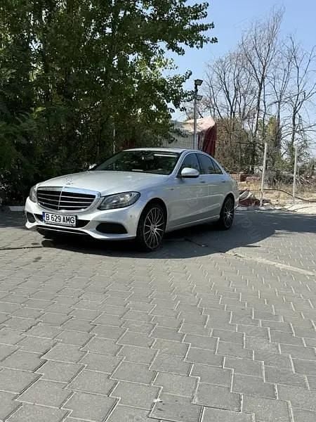Second-hand Mercedes 220 170 CP (125 kW) 2014 Berlinǎ