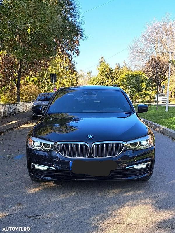 Culoarealbastru Utilizat 2018 BMW 530e Comfort Edition Berlinǎ | 19.500 EUR (Preț OK) - Imagine 1/4