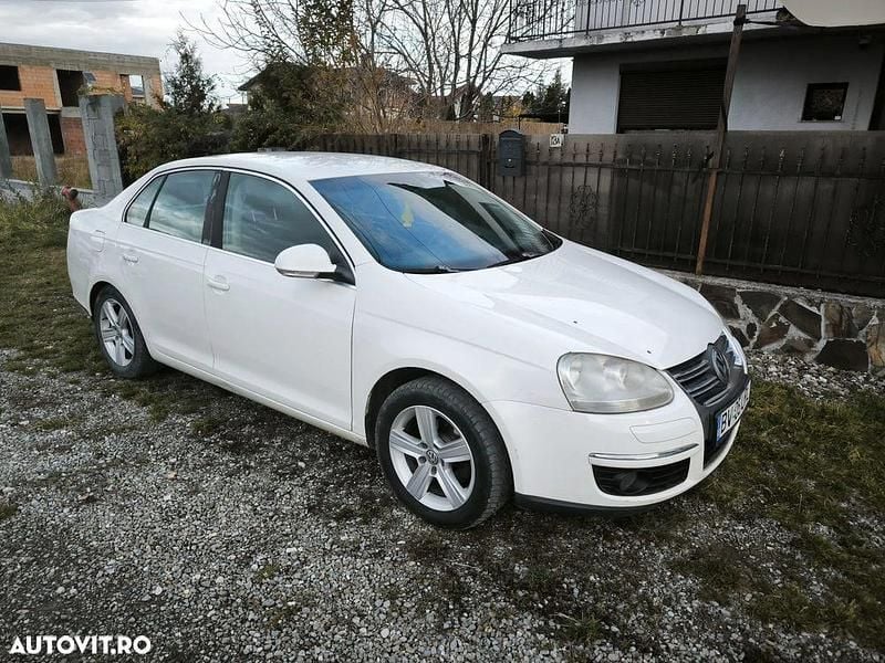 Culoarealb Utilizat 2007 VW Jetta Comfortline Berlinǎ | 2.400 EUR (Preț OK) - Imagine 1/4