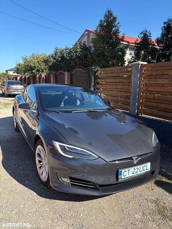 Culoaregri Utilizat 2018 Tesla Model S Berlinǎ | 24.790 EUR - Imagine 1/4