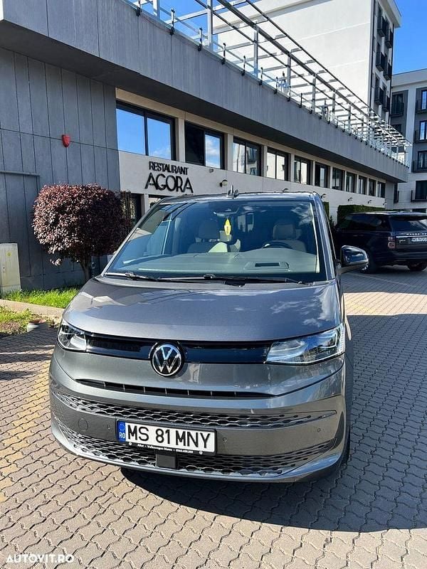 Gri Utilizat 2023 VW Multivan Monovolum | 46.900 EUR - Imagine 1/4