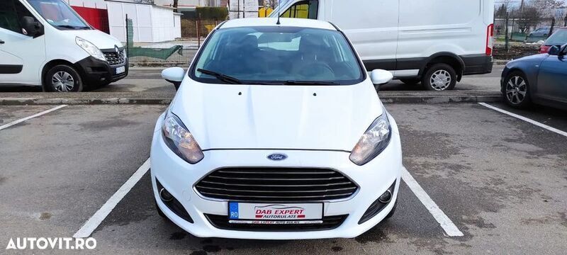 Second-hand Ford Fiesta Ambiente 68 CP (50 kW) 2014 Alb Hatchback