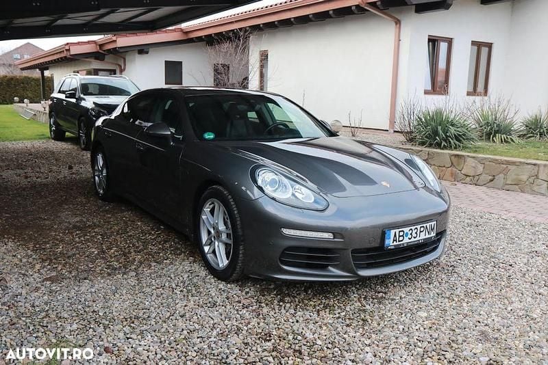 Second-hand Porsche Panamera 250 CP (183 kW) 2014 Culoaregri Hatchback