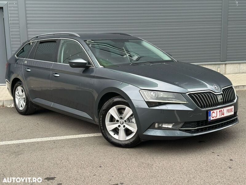 Second-hand Skoda Superb Ambition 150 CP (110 kW) 2017 Gri Break