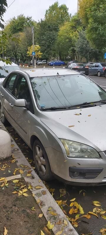 Utilizat 2007 Ford Focus Trend Berlinǎ | 3.000 EUR (Puțin scump) - Imagine 1/4