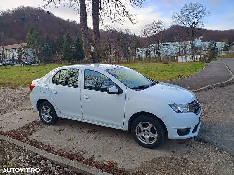 Second-hand Dacia Logan 90 CP (66 kW) 2013 Culoarealb Berlinǎ