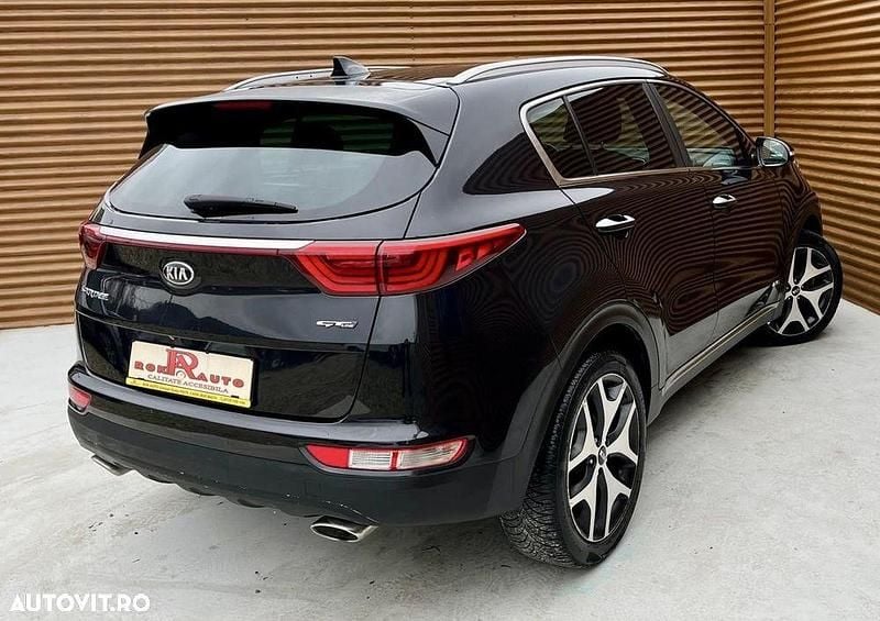 Second-hand Kia Sportage 136 CP (100 kW) 2016 Culoarenegru SUV
