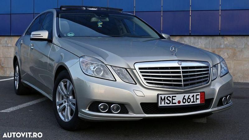 Second-hand Mercedes E250 204 CP (150 kW) 2009 Culoaregalbeuriu Berlinǎ