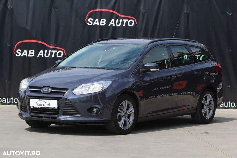 Albastru Utilizat 2013 Ford Focus Trend Hatchback | 5.500 EUR (Preț OK) - Imagine 1/4