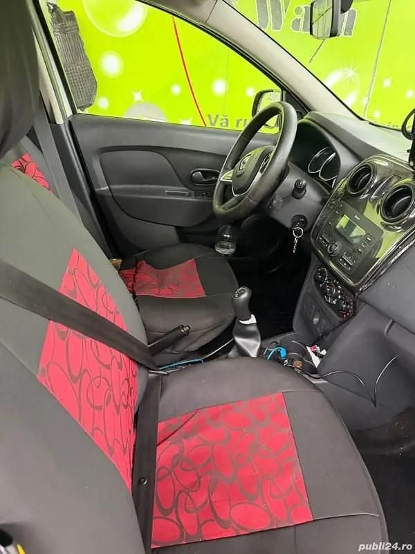 Utilizat 2019 Dacia Logan Berlinǎ | 4.750 EUR (Super Preț) - Imagine 1/4