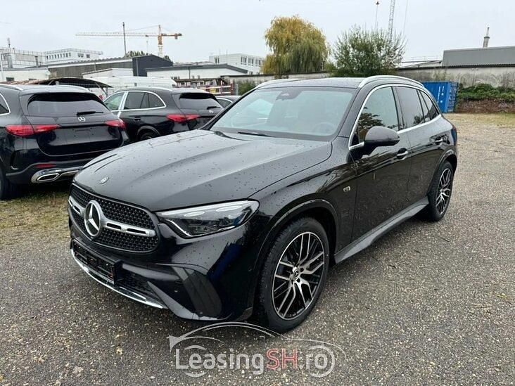 Negru Nouă 2025 Mercedes 200 AMG SUV | 67.980 EUR (Scump) - Imagine 1/4
