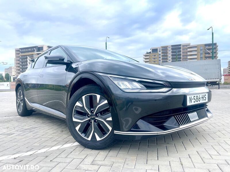 Gri Utilizat 2021 Kia EV6 4 SUV | 25.900 EUR - Imagine 1/4