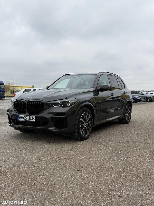 Culoaregri Second-hand 2022 BMW X5 Comfort Edition SUV | 59.500 EUR (Puțin scump) - Imagine 1/4