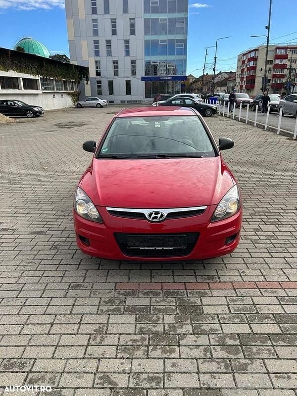 Culoarerosu Utilizat 2010 Hyundai i30 Edition+ Hatchback | 2.400 EUR (Preț OK) - Imagine 1/4