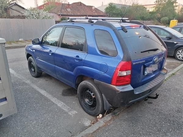 Second-hand Kia Sportage 140 CP (102 kW) 2006 Albastru SUV