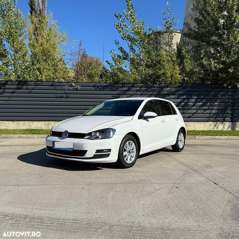 Culoarealb Utilizat 2014 VW Golf VII Comfortline Hatchback | 6.950 EUR (Preț OK) - Imagine 1/4