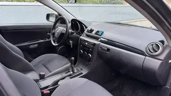 Utilizat 2009 Mazda 3 Hatchback | 3.150 EUR (Preț OK) - Imagine 1/4