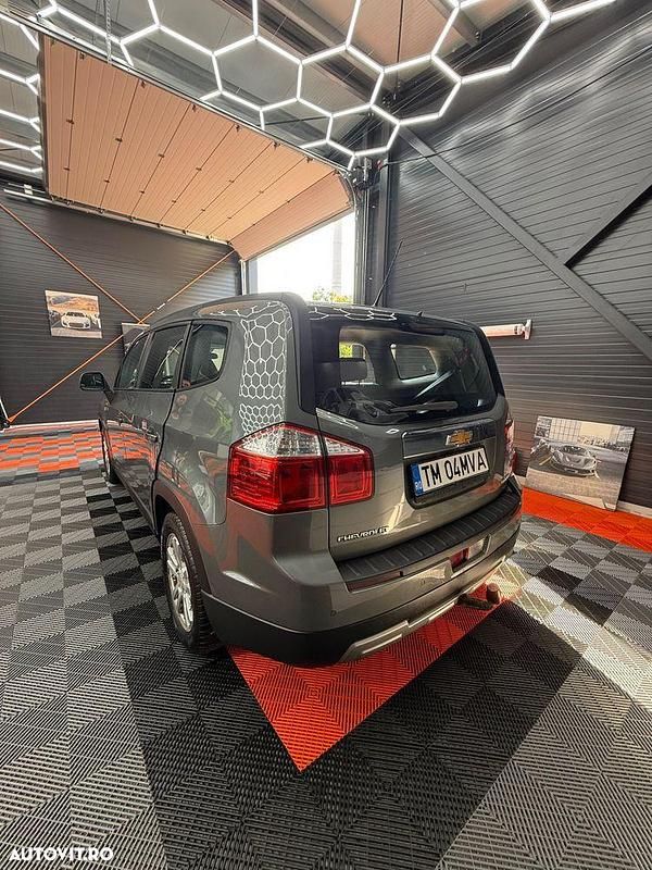 Culoaregri Utilizat 2011 Chevrolet Orlando LS Monovolum | 5.500 EUR - Imagine 1/4