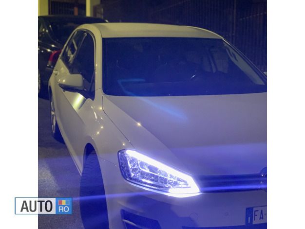 Alb Utilizat 2015 VW Golf VII Hatchback | 11.800 EUR (Puțin scump) - Imagine 1/4