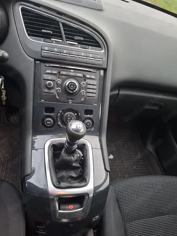 Second-hand Peugeot 5008 150 CP (110 kW) 2011 Coupe