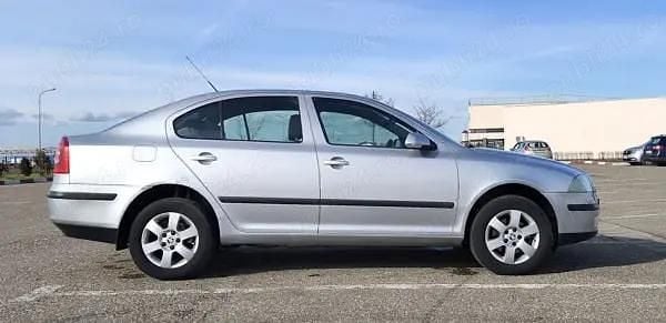 Second-hand 2008 Skoda Octavia Berlinǎ | 2.400 EUR (Preț OK) - Imagine 1/4