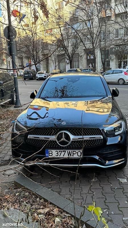 Culoarenegru Utilizat 2020 Mercedes 200 Coupe | 42.900 EUR - Imagine 1/4