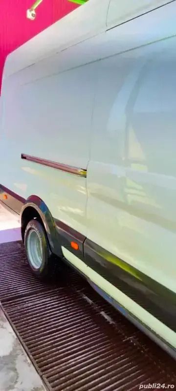Utilizat 2015 Ford Transit | 9.000 EUR (Preț bun) - Imagine 1/4