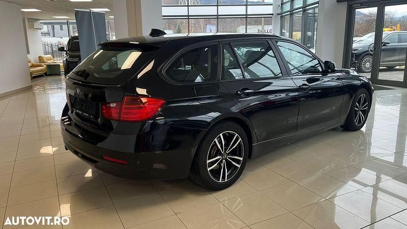 Second-hand BMW 318 143 CP (105 kW) 2016 Culoarenegru Break