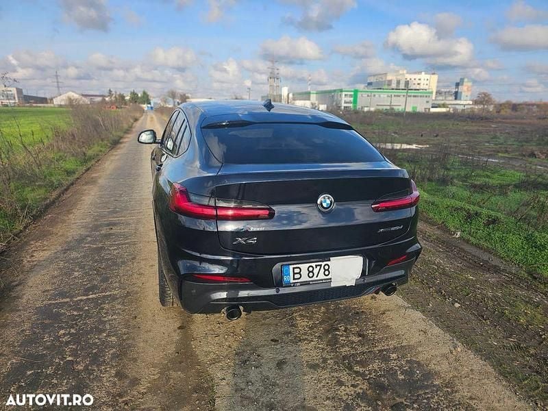 Second-hand BMW X4 M Sport 190 CP (139 kW) 2021 Culoarealbastru SUV