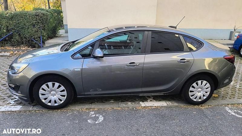 Culoaregri Utilizat 2018 Opel Astra Enjoy Berlinǎ | 9.300 EUR (Puțin scump) - Imagine 1/4