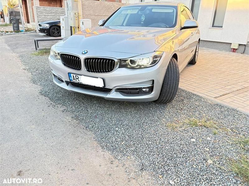 Culoaregri Utilizat 2017 BMW 318 Luxury Line Berlinǎ | 12.300 EUR (Preț bun) - Imagine 1/4