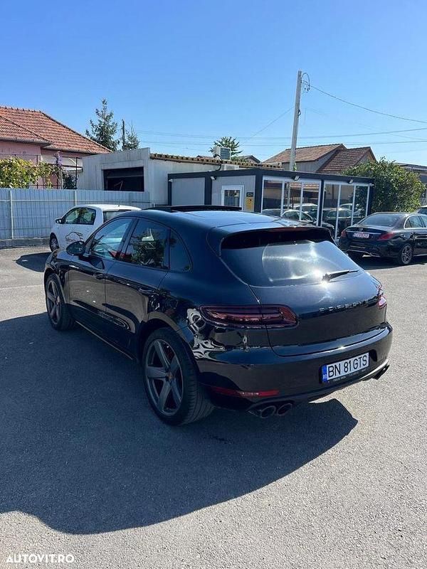 Culoarenegru Utilizat 2016 Porsche Macan S SUV | 14.600 EUR - Imagine 1/4