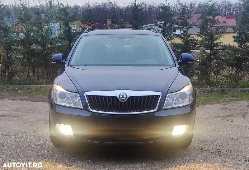 Culoaregri Utilizat 2012 Skoda Octavia Break | 3.250 EUR (Super Preț) - Imagine 1/4