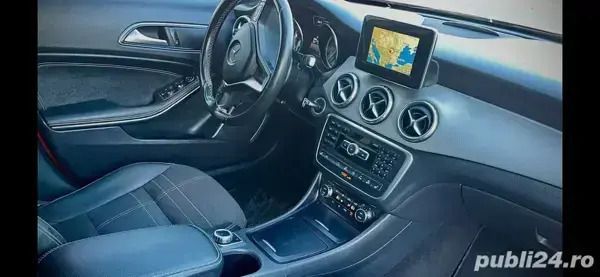 Utilizat 2016 Mercedes 200 Hatchback | 14.900 EUR - Imagine 1/4
