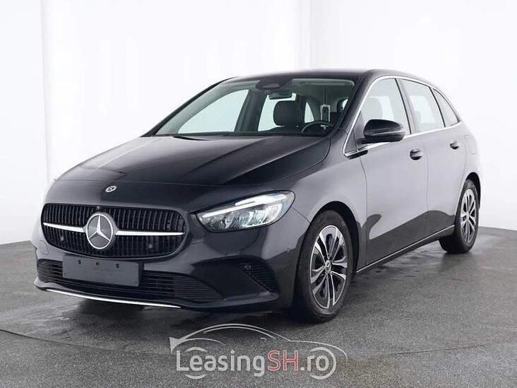 Negru Utilizat 2023 Mercedes A200 Progressive | 36.459 EUR (Preț OK) - Imagine 1/4