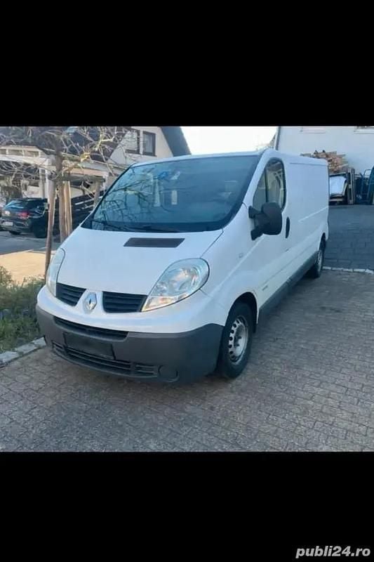 Utilizat 2007 Renault Trafic Monovolum | 5.100 EUR (Puțin scump) - Imagine 1/2