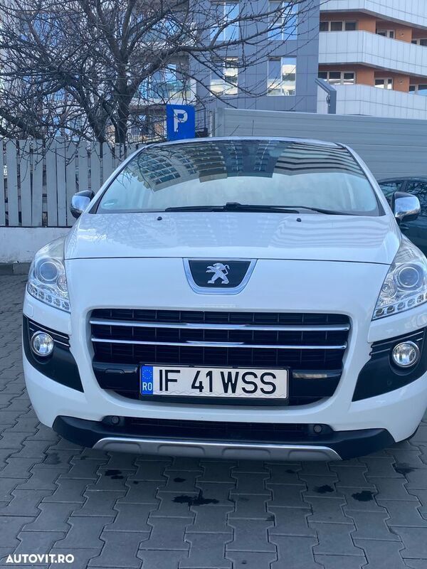 Alb Utilizat 2013 Peugeot 3008 SUV | 7.600 EUR (Preț OK) - Imagine 1/4