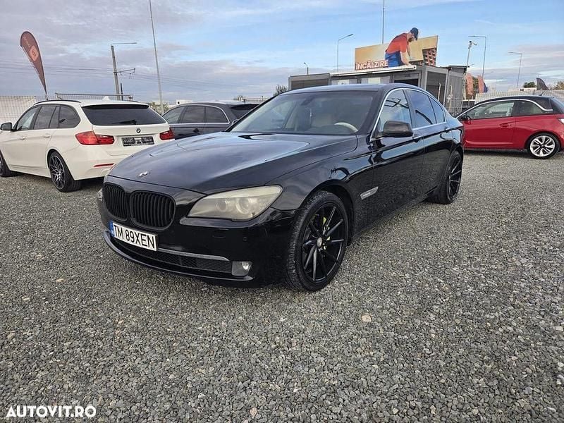 Culoarenegru Utilizat 2009 BMW 730 Berlinǎ | 8.700 EUR (Preț OK) - Imagine 1/4