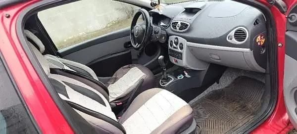 Second-hand Renault Clio II 65 CP (47 kW) 2006 Rosu Berlinǎ