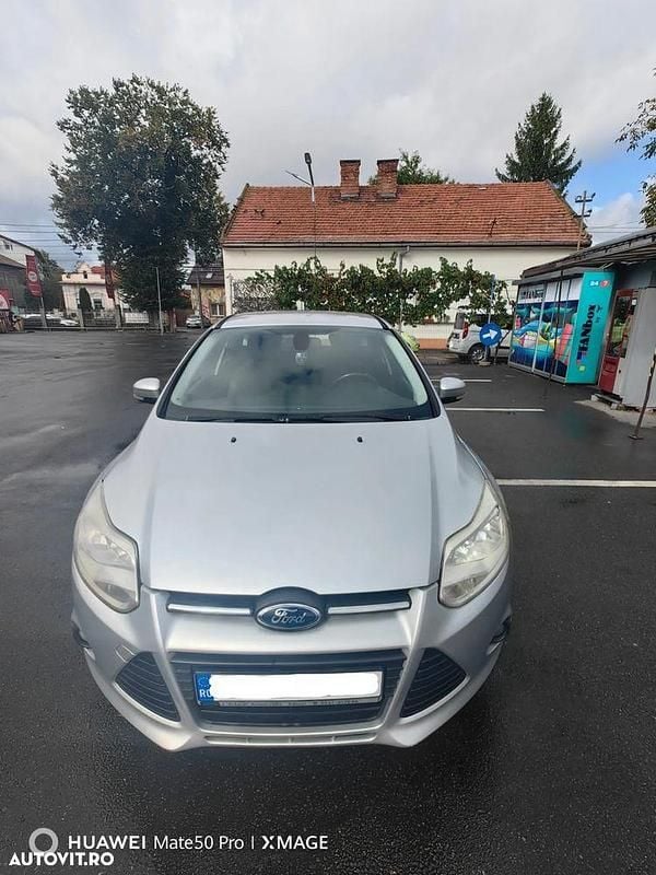 Culoaregri Utilizat 2014 Ford Focus Hatchback | 3.290 EUR (Super Preț) - Imagine 1/4