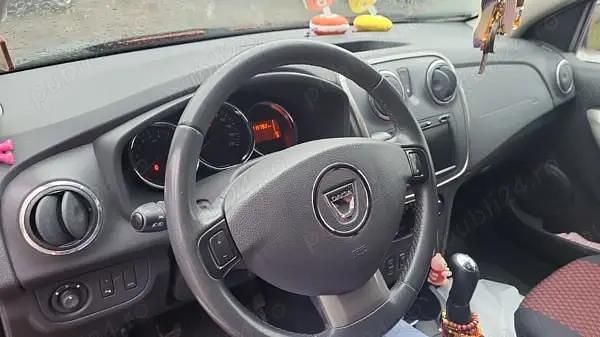 Second-hand Dacia Sandero Stepway 90 CP (66 kW) 2013 Hatchback