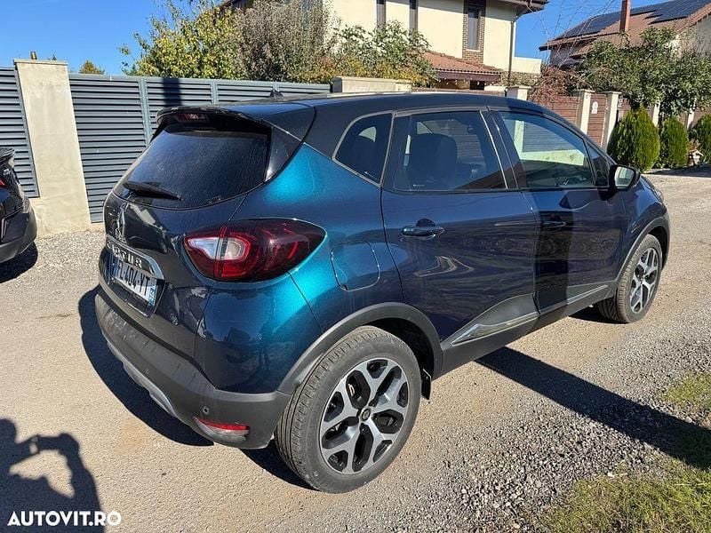 Second-hand Renault Captur Intens 130 CP (95 kW) 2019 Culoarealbastru SUV