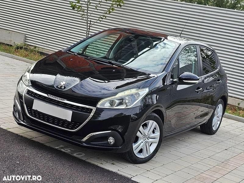 Culoarenegru Utilizat 2018 Peugeot 208 Style Hatchback | 6.849 EUR (Preț OK) - Imagine 1/4