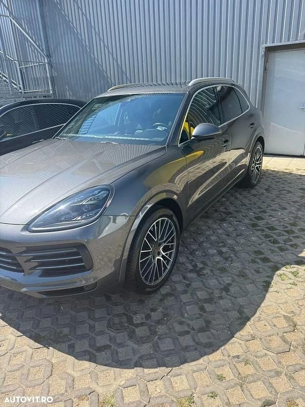 Culoaregri Utilizat 2020 Porsche Cayenne SUV | 55.000 EUR (Super Preț) - Imagine 1/4