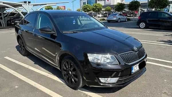 Negru Utilizat 2016 Skoda Octavia Style Berlinǎ | 13.500 EUR (Preț bun) - Imagine 1/4