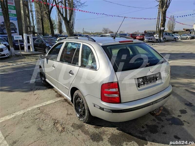 Second-hand Skoda Fabia 64 CP (47 kW) 2003 Argintiu Hatchback
