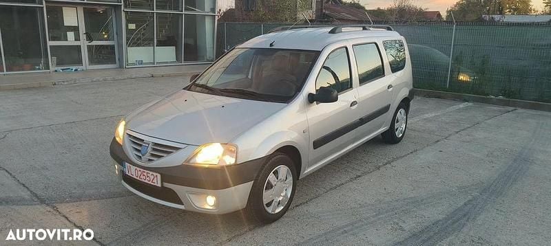 Culoareargint Utilizat 2008 Dacia Logan MCV Lauréate Break | 2.990 EUR (Puțin scump) - Imagine 1/4